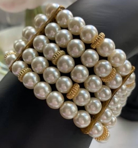 Golden Pearls 
